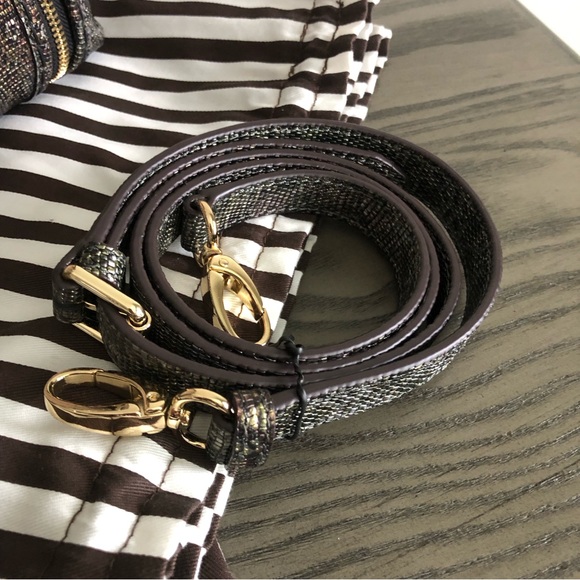 Henri Bendel A List Leather Satchel in Lizard with Gold Hardware - Picture 11 of 11